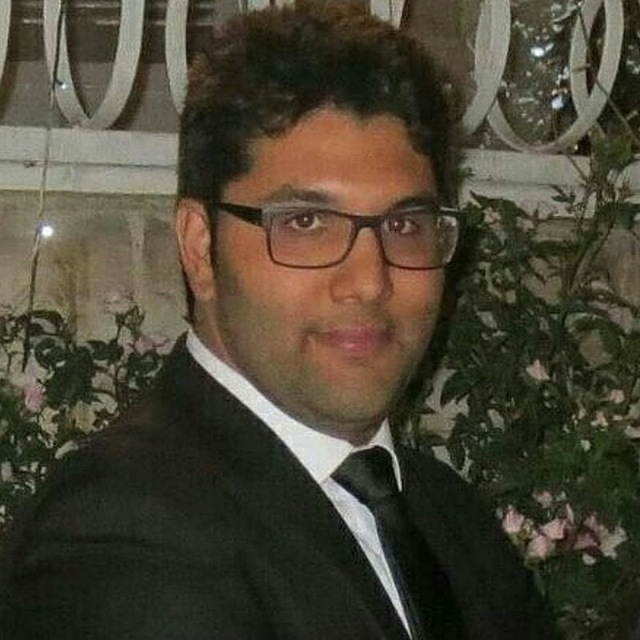 سید طاها طباطبایی یزدی، مدیر دهکده توریستی رزنه